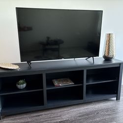 TV Stand 70” Black With 6 Cubes
