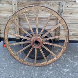 Old Large Wagon Wheel 4 Ft In Diameter  ! Make A Table Or Light Or Whatever 
