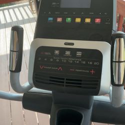 Exercise Machine Elliptical     Free motion 