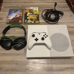 Xbox One S (Disc Edition)