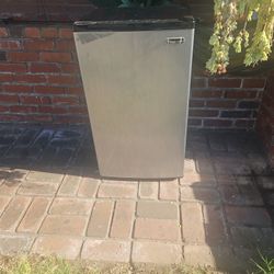 Mini Refrigerator 