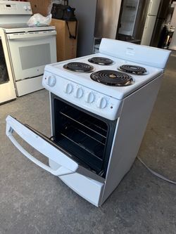 20” Hotpoint White Electric Coil Range Stove