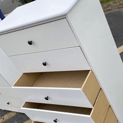 5 Drawer White Color 