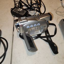 Camera Canon  Mini Dv. Digital Tape 