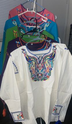 Blusa Artesanal $25 Each