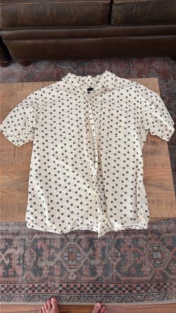 RSQ button down