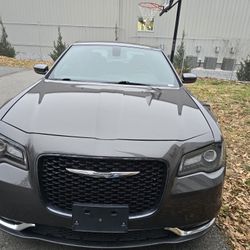 2019 Chrysler 300