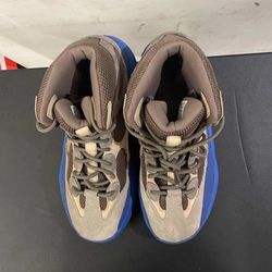 Yeezy Boots Taupe (Blue Bottom) Size 10.5