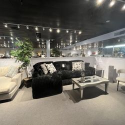 Black 2PC Chaise Sectional Couch