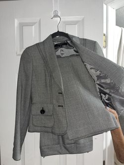 Blazer and pants set for ladies