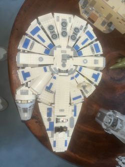 Kessel Run Millennium Falcon - Blue/White (Set 75212)
