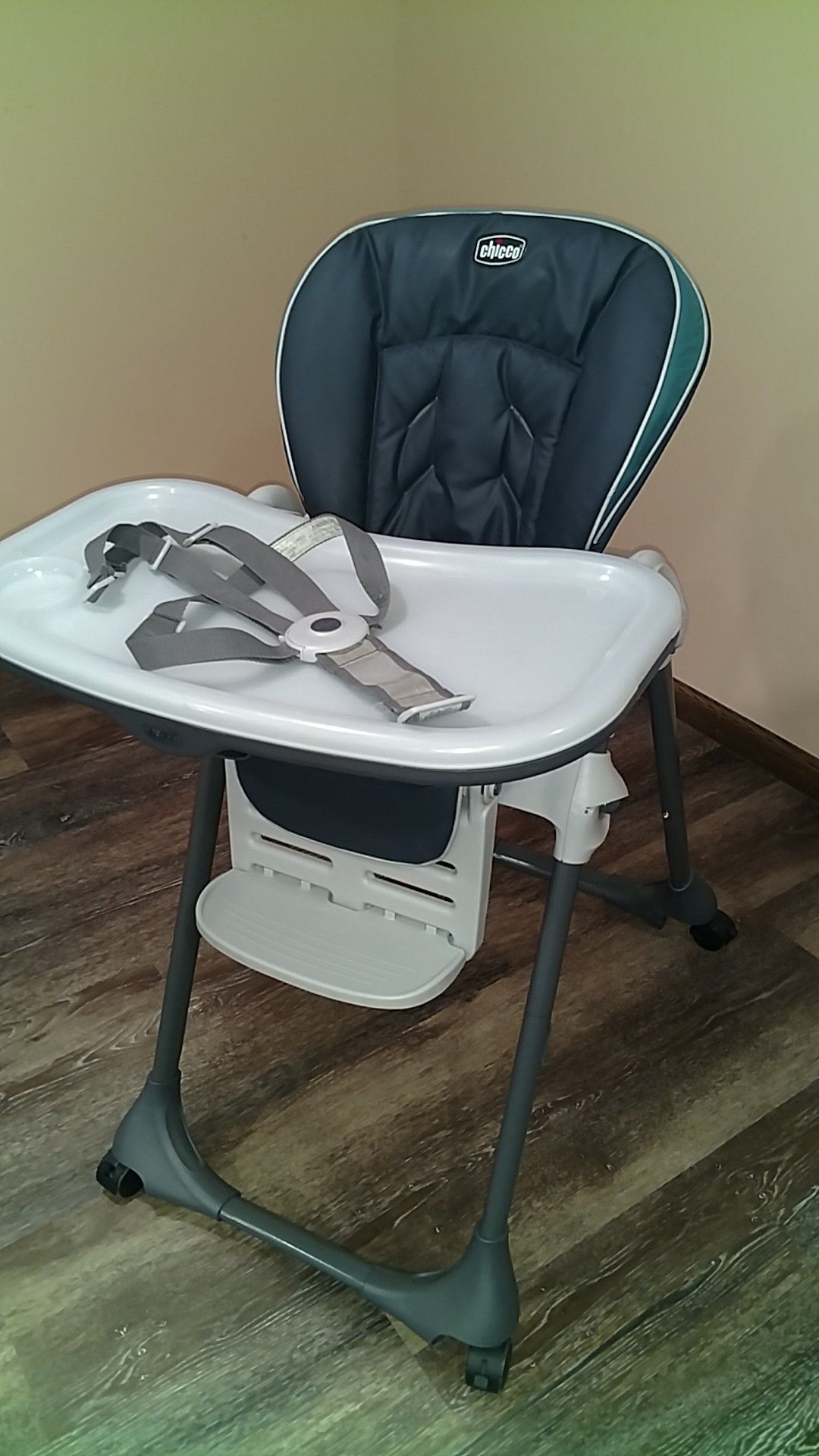 Chicco Polly High Chair Folding