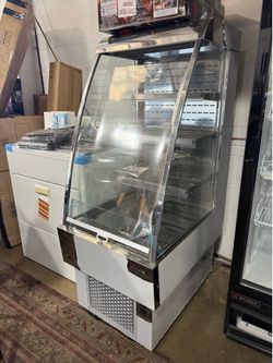 24" Vertical Air Curtain Merchandiser with 8.1 cu. ft. Volume