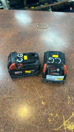 Milwaukee M18 5AH BATTERY *SOLD SEPARATELY *