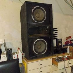 Large Speaker Box