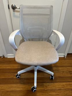 White Mesh Back Office Chair with Wheels