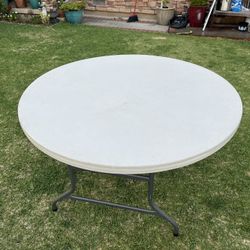 5ft Lifetime Round Table