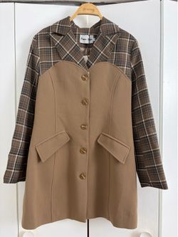 Women’s Plaid Color Block Blazer Coat – Chic Camel Jacket | Size M