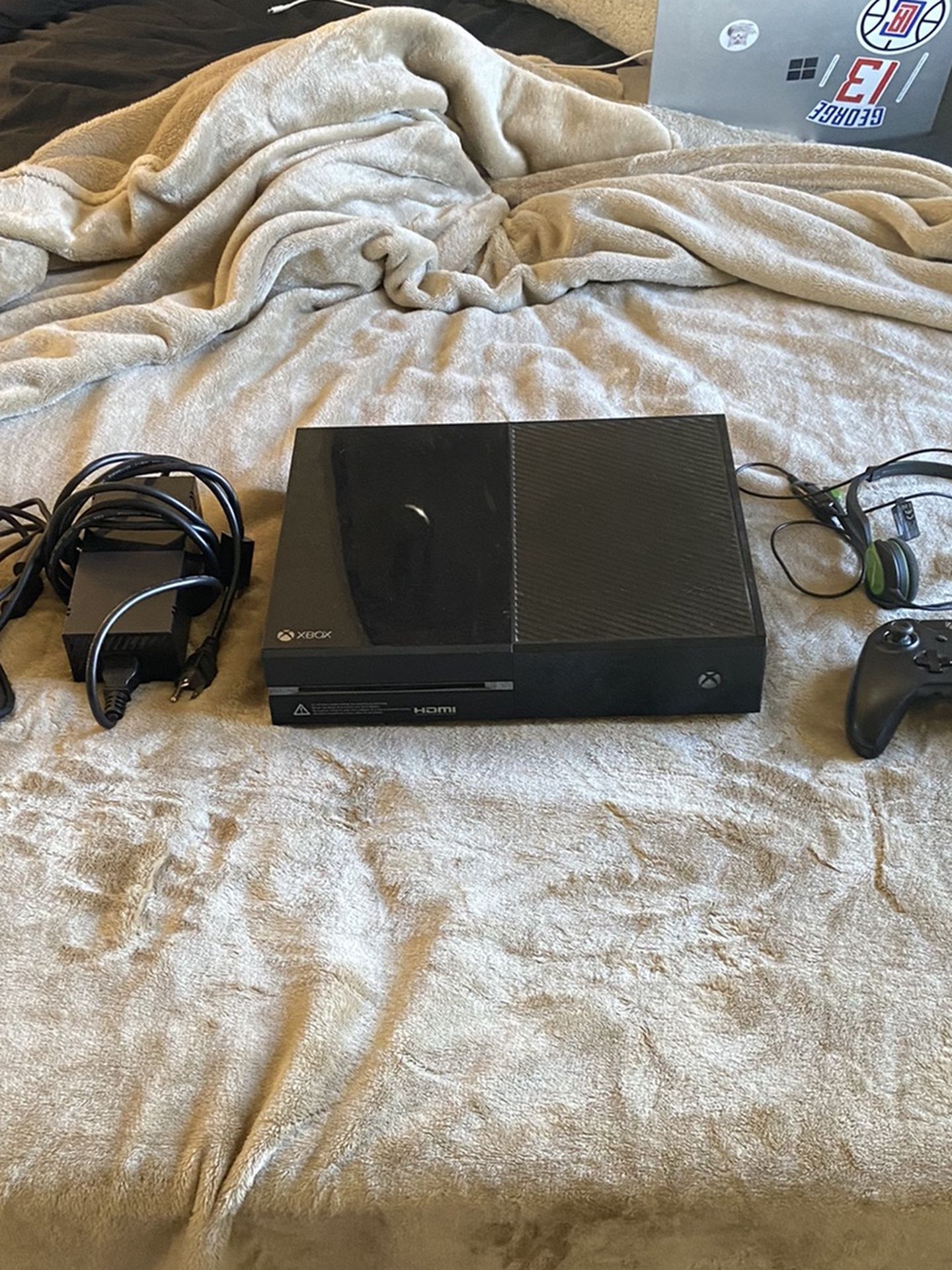 Xbox One w/ Controller + Headset