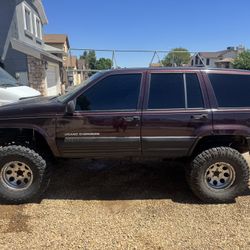 1998 Jeep Grand Cherokee Lareto