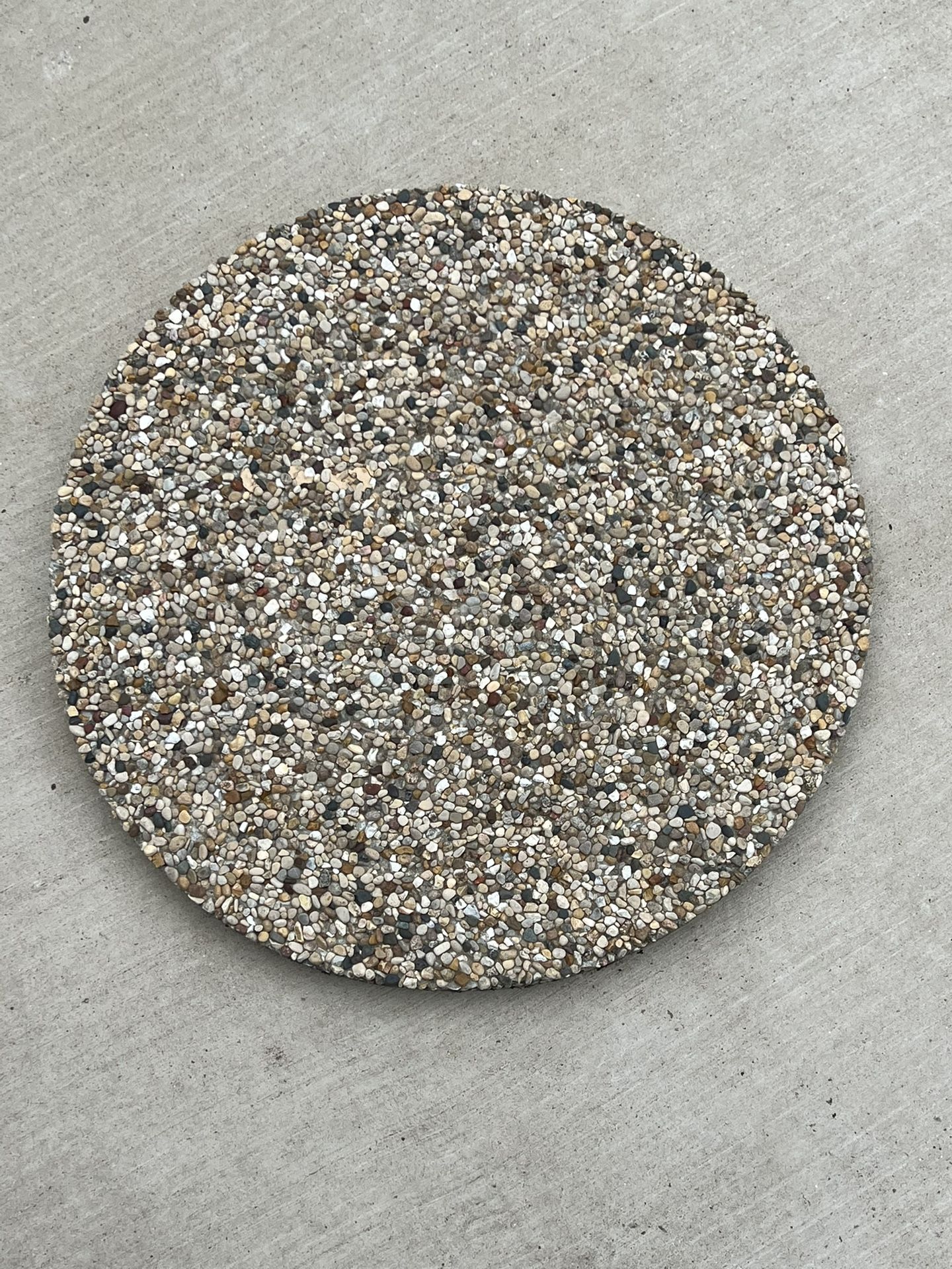 24" Round Exposed Aggregate Concrete
