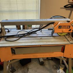 Chicago 1.5 electric Tile/ Brick Masonry Saw With Stand