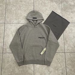 Hoodie essential