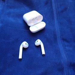 Apple AirPods 2nd Generation Used 