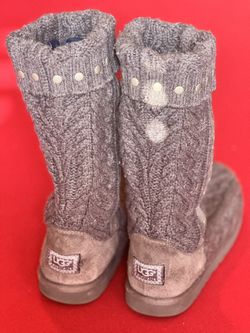 UGG Boots Knit Women’s Size 8.5