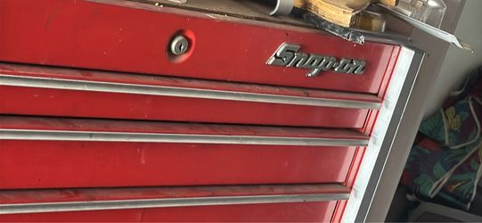 Snap-on Red Tool Chest Cabinet