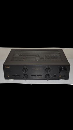 Teac A-X1030 Vintage Amplifier 
