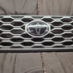 Toyota Tacoma sport 2023 OEM grill insert