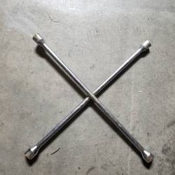 Cross Wrench 4- way lug nut -