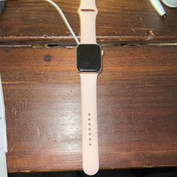 Apple Watch Se Like New Not One Scratch 200