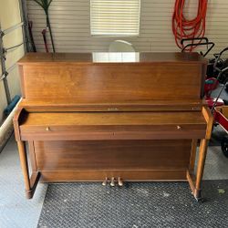 Baldwin Piano 