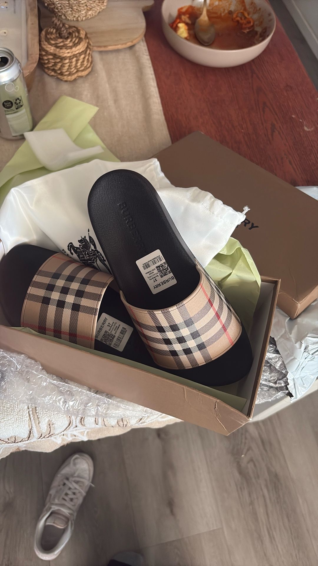 burberry slides