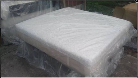 Tempurpedic Cloud Supreme King Size Mattress (Mattress Only)