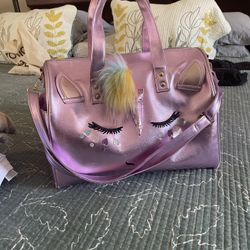 Duffle Nah