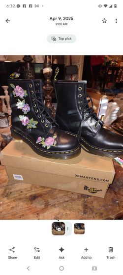 Fabulous (Brand New, Never Worn) Dr. Martin Boots