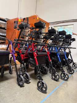 4-Wheel Rollator Walker with Seat