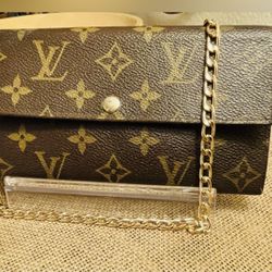Louis Vuitton Vintage Sarah wallet