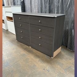 8 Drawer Dresser 