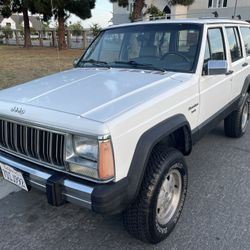 1990 Jeep Cherokee