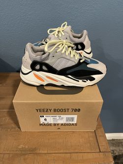 700 wave Runner adidas used size 6