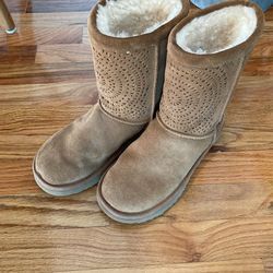 UGG Suede Wool Boots Classic Short