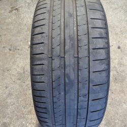 255/35ZR21 PIRELLI PZERO SINGLE TIRE 