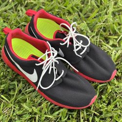 Nike Mens Roshe One Red Black Size 11.5