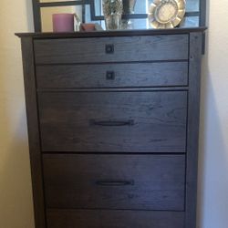 Cute Dresser 