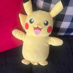 Pikachu Plush Needs It Talks Needs Battery 