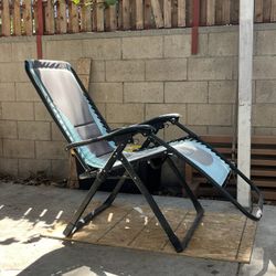 Folding Lounging Chair